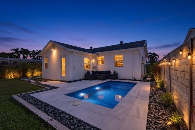 1309 N Palmway, Lake Worth Beach