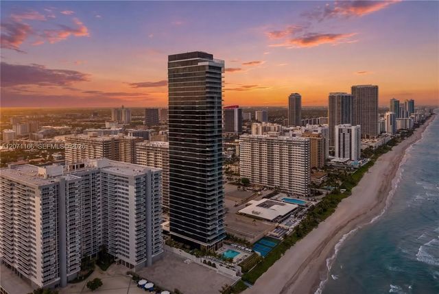 4 of 5 - 2000 S Ocean Drive #20a, Hallandale Beach, FL