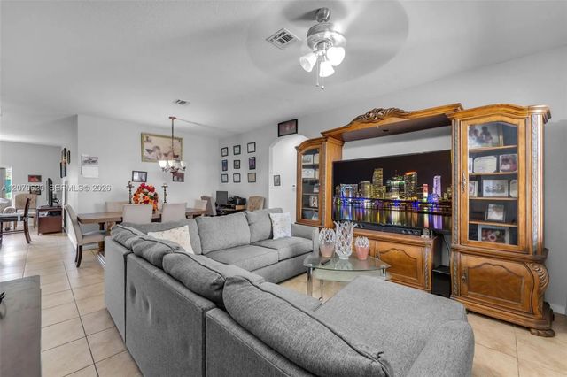 3 of 33 - 18984 Sw 319th Street, Homestead, FL