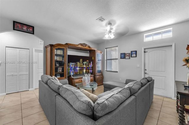 4 of 33 - 18984 Sw 319th Street, Homestead, FL