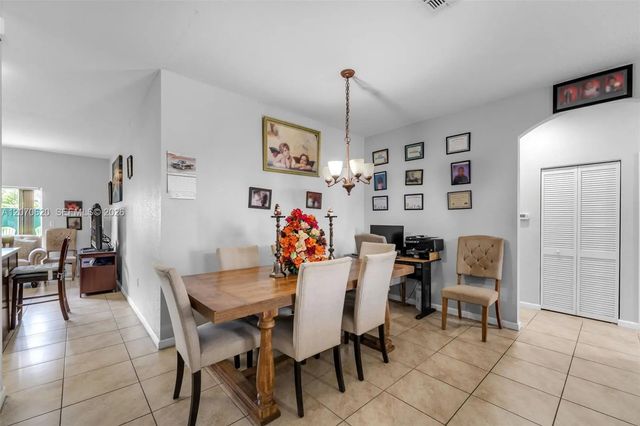 5 of 33 - 18984 Sw 319th Street, Homestead, FL
