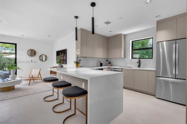 4 of 15 - 536 Minorca Avenue, Coral Gables, FL