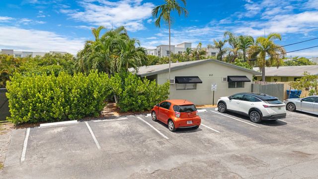 2117 Ne 14th Avenue #1-4, Wilton Manors