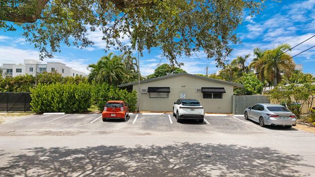 2 of 22 - 2117 Ne 14th Avenue #1-4, Wilton Manors, FL