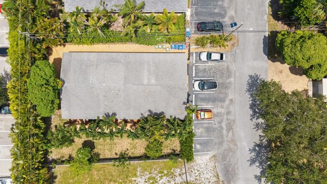 5 of 22 - 2117 Ne 14th Avenue #1-4, Wilton Manors, FL