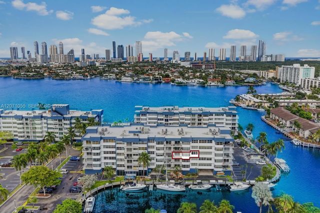 2 of 44 - 16565 Ne 26th Avenue #4e, North Miami Beach, FL