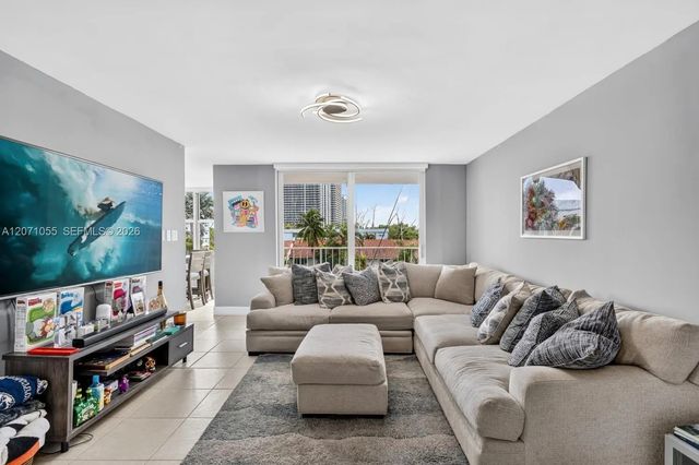 3 of 44 - 16565 Ne 26th Avenue #4e, North Miami Beach, FL