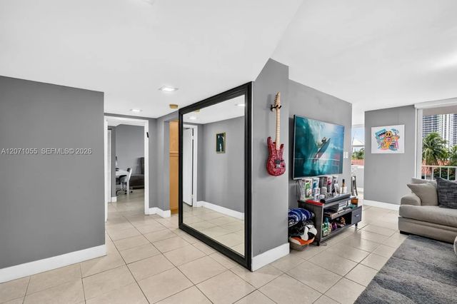 5 of 44 - 16565 Ne 26th Avenue #4e, North Miami Beach, FL