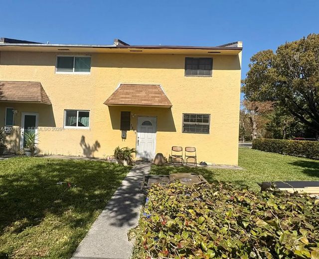 2065 Ne 139th Street, North Miami Beach