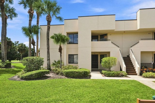 2 of 36 - 6940 Se Constitution #201, Hobe Sound, FL