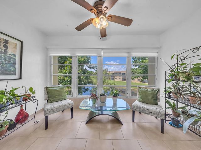 6051 Nw 61st Avenue #310, Tamarac