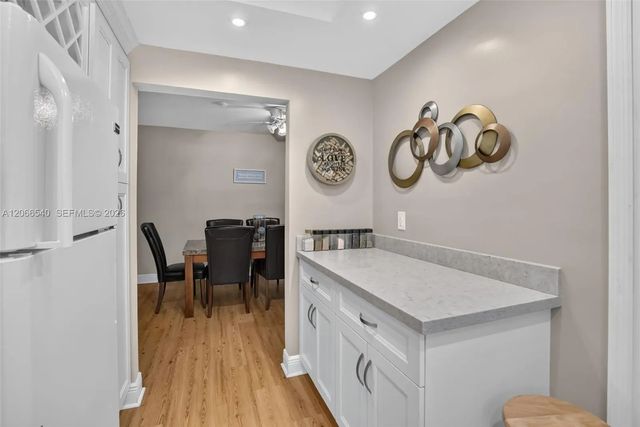5 of 39 - 580 Egret Drive #108, Hallandale Beach, FL