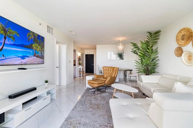 4 of 21 - 90 Alton Road #1005, Miami Beach, FL