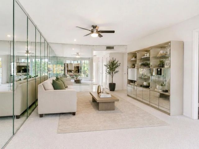 3051 Sunrise Lakes Drive E #203, Sunrise