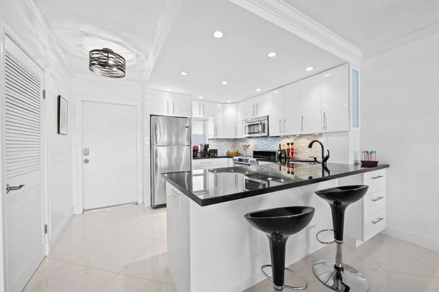 3 of 57 - 400 N Federal Highway #315, Deerfield Beach, FL