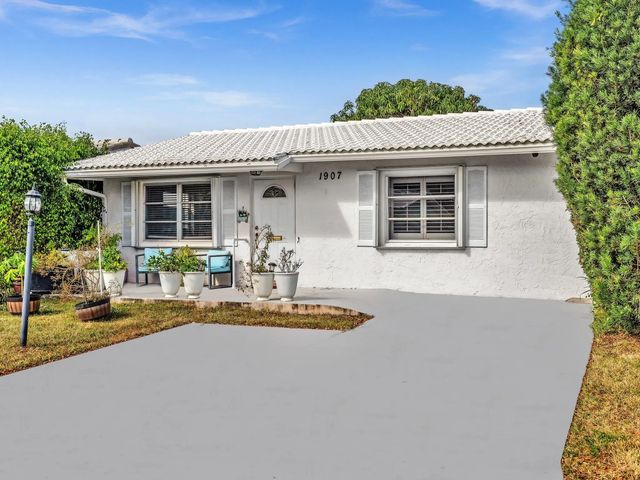 2 of 63 - 1907 Sw 22nd Avenue, Boynton Beach, FL