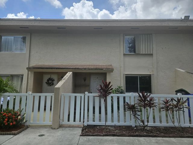 1419 Nw 80th Avenue #f, Margate