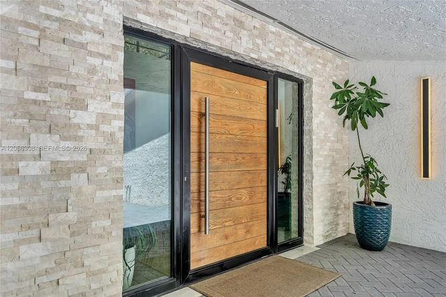 5811 Sw 33rd Terrace, Hollywood