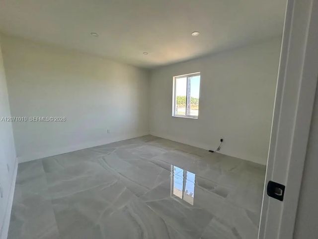5 of 9 - 345 Sw 18th Avenue, Homestead, FL