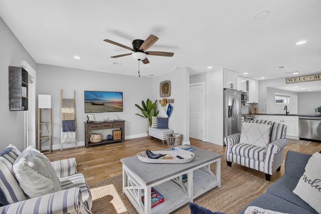 2 of 56 - 1305 N Palmway, Lake Worth Beach, FL