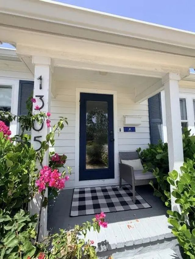 3 of 56 - 1305 N Palmway, Lake Worth Beach, FL