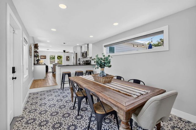 5 of 56 - 1305 N Palmway, Lake Worth Beach, FL