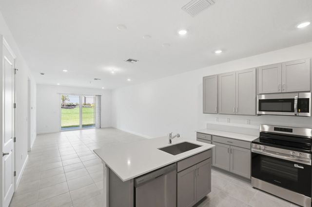 5 of 16 - 3526 Spanish Cedar Place, Fort Pierce, FL