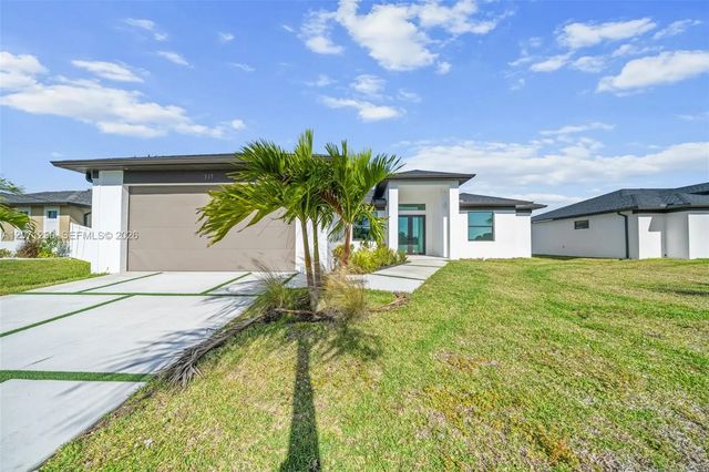 317 Ne 15th Terrace, 