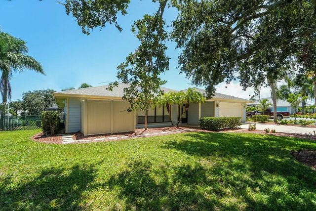 4 of 62 - 433 12th Street Se, Vero Beach, FL