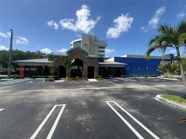 2 of 18 - 2255 Nw 87th Avenue, Doral, FL