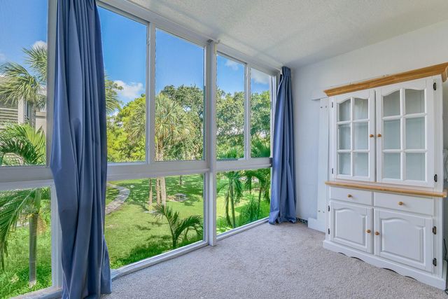 4851 Nw 26th Court #336, Lauderdale Lakes