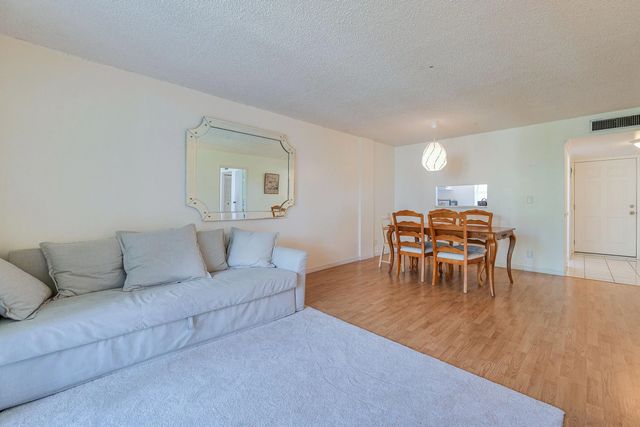 3 of 37 - 4851 Nw 26th Court #336, Lauderdale Lakes, FL