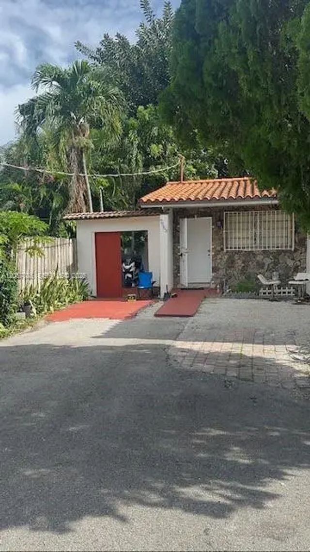 5 of 15 - N/A, Miami, FL