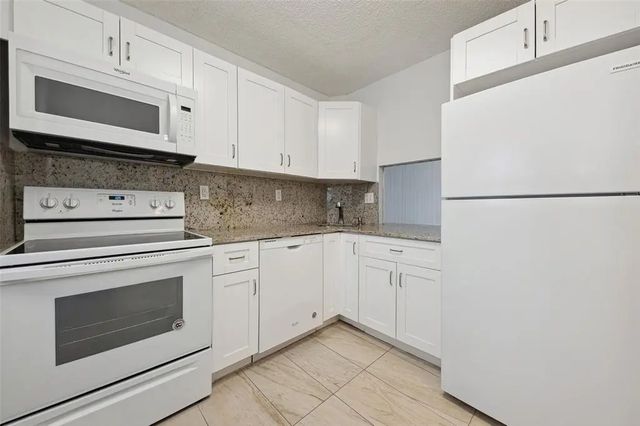 3 of 10 - 4501 Ne 21st #109, Fort Lauderdale, FL