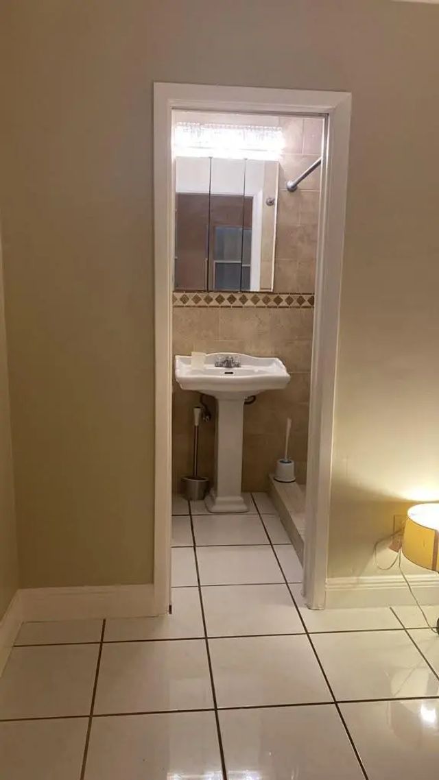 4 of 9 - 1630 Ne 34th Street, Pompano Beach, FL