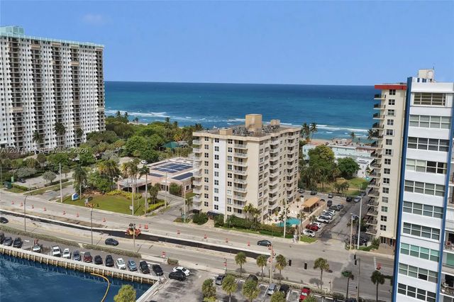1401 S Ocean Drive #302, Hollywood