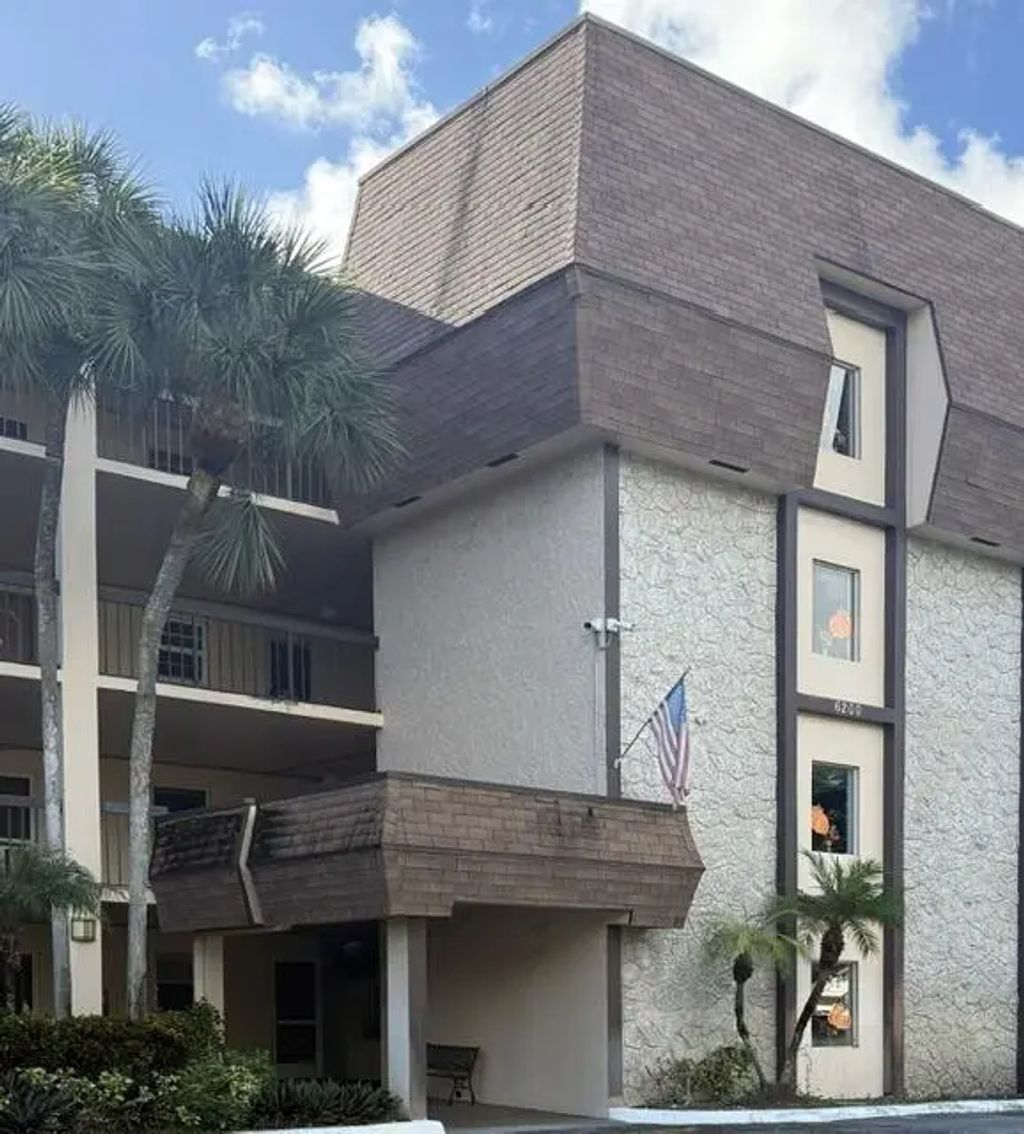 6200 Nw 2nd Avenue #316, Boca Raton