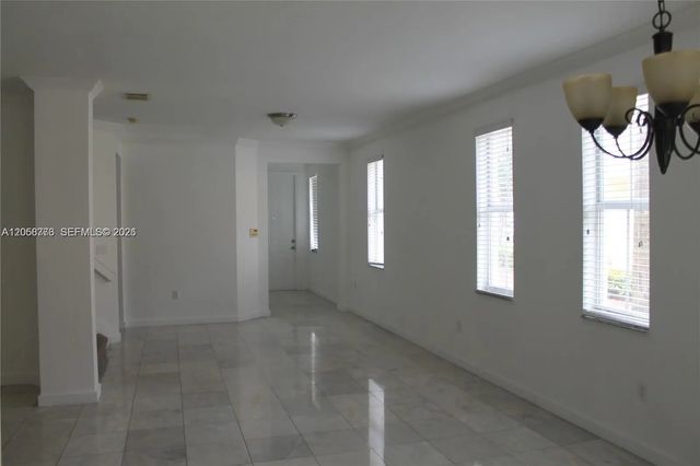 5 of 46 - 10770 Nw 74th Lane, Doral, FL