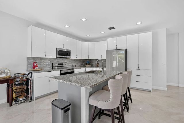 3 of 39 - 5040 Heron Place, Coconut Creek, FL