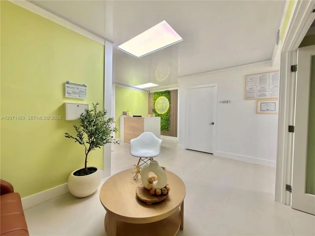9245 Sw 158 Lane #201, Palmetto Bay