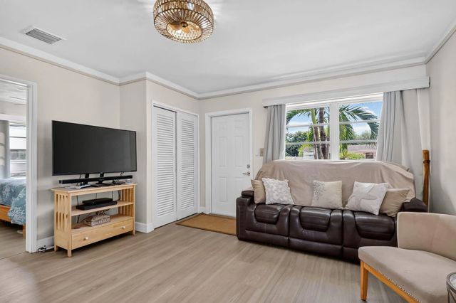 5 of 26 - 6533 Sw 19th Street, Miramar, FL