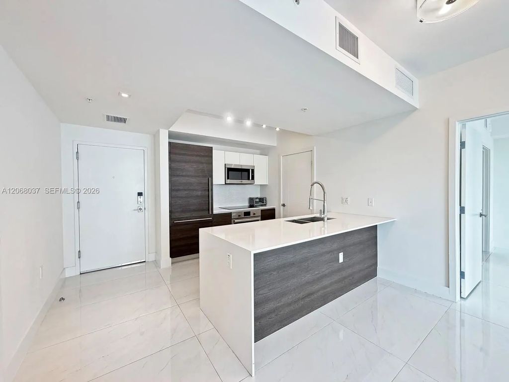 301 Altara Avenue #609, Coral Gables