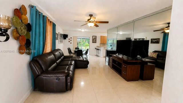 2 of 8 - 3074 Nw 64th Street, Miami, FL