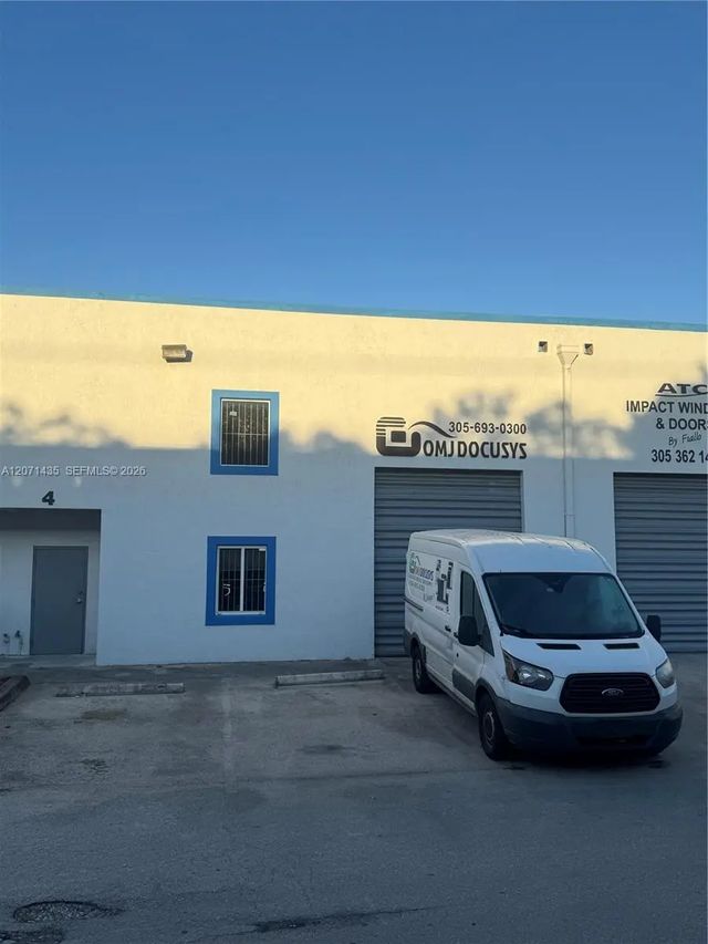 2219 W 80th Street #e-4, Hialeah
