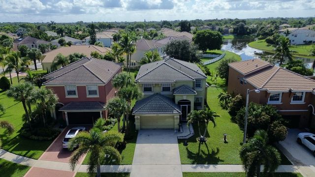 2 of 34 - 2745 Misty Oaks Circle, Royal Palm Beach, FL