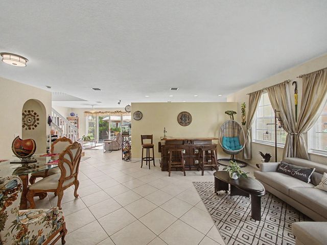 4 of 34 - 2745 Misty Oaks Circle, Royal Palm Beach, FL