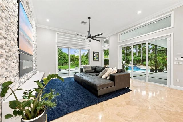 3829 Gulfstream Way, Davie