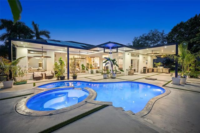 3 of 53 - 3829 Gulfstream Way, Davie, FL