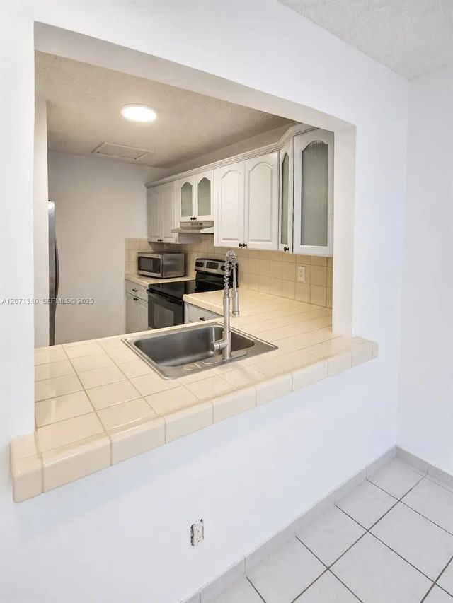 5 of 12 - 6605 W 26th Drive #24-18, Hialeah, FL