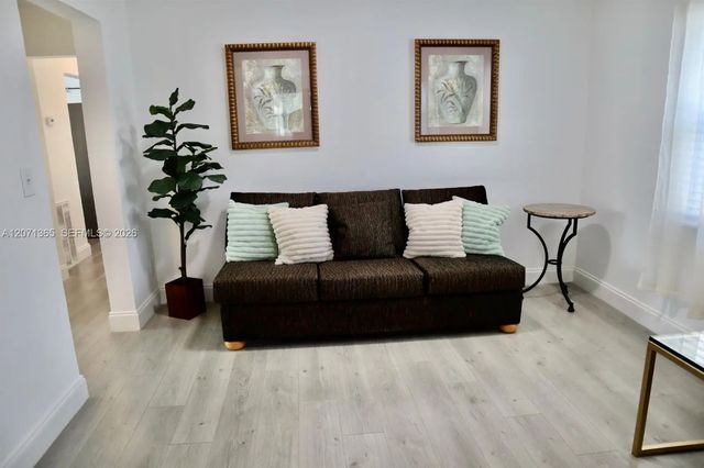 5 of 15 - 1112 11th Street, West Palm Beach, FL